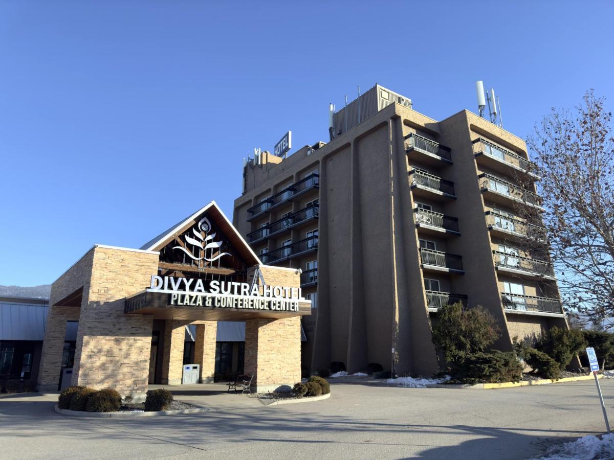 Divya Sutra Plaza And Conference Centre, Vernon, Bc Exterior foto